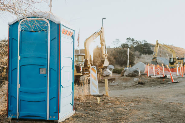 Porta potty delivery and setup in Heflin, AL